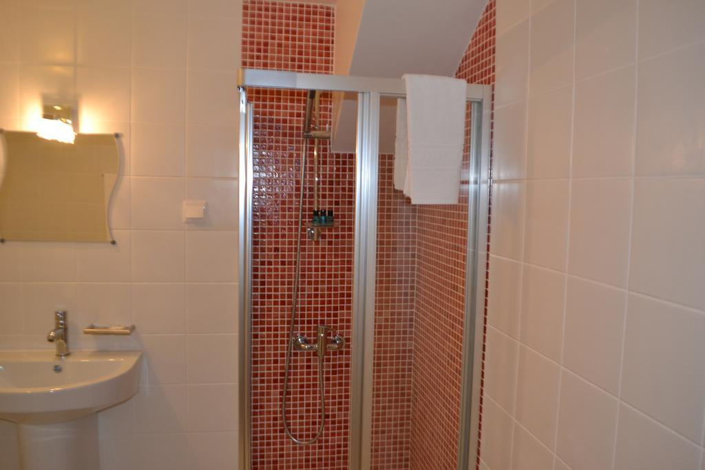 Hotel Comercio Resende Ruang foto