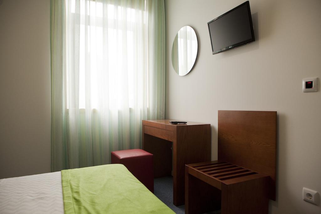 Hotel Comercio Resende Bagian luar foto