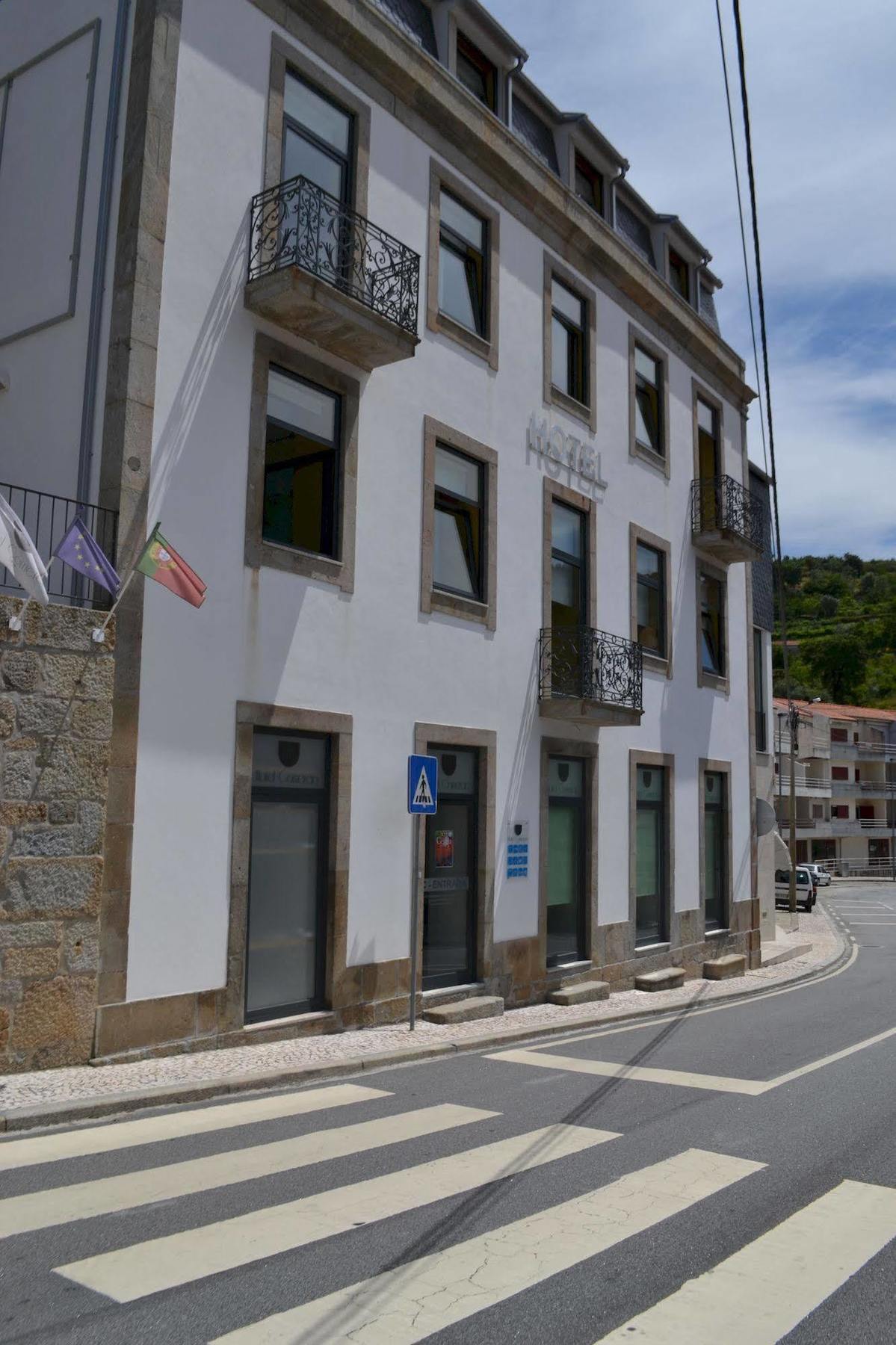 Hotel Comercio Resende Bagian luar foto