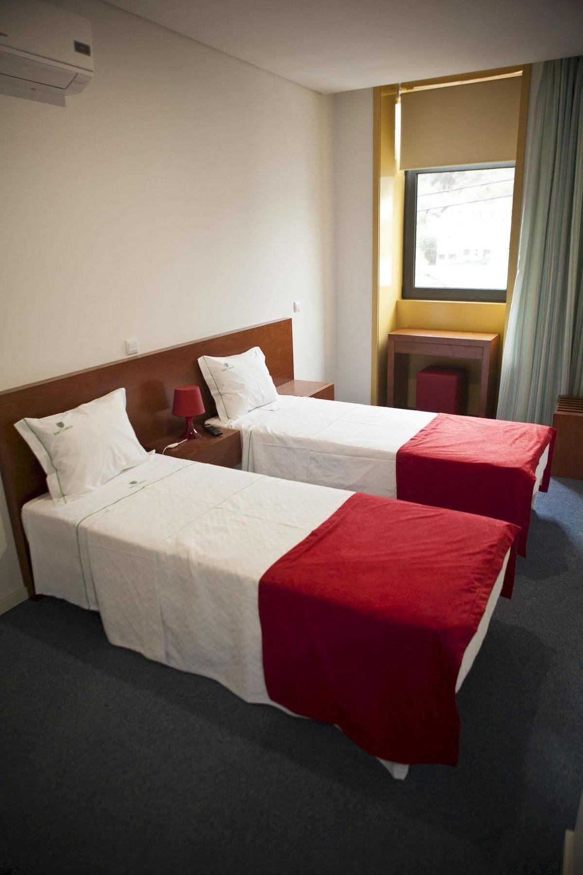 Hotel Comercio Resende Bagian luar foto